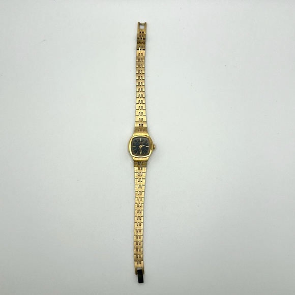 Citizen Vintage Rectangular Gold Plated Gold Black tones Ladies Watch Working - Picture 8 of 8